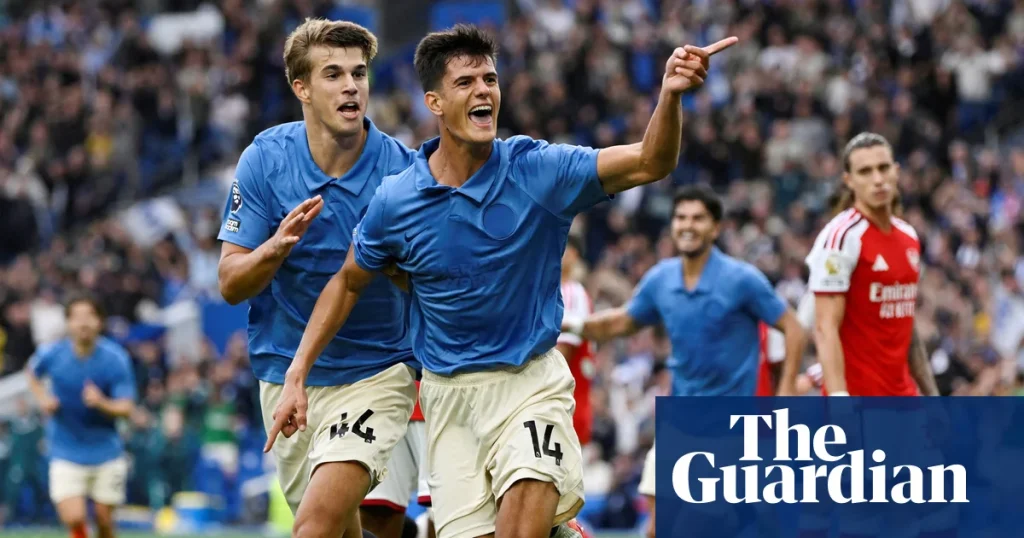 Brighton faz festa de aniversário, goleia Arsenal e derruba líder da Premier League