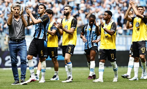 Renato chama empate do Grêmio com Palmeiras de vitória, mas time segue no Z-4