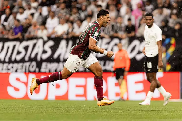 Hulk marcou mais duas vezes com a camisa do Fluminense – FOTO: MARINA GARCIA / FLUMINENSE F.C.
