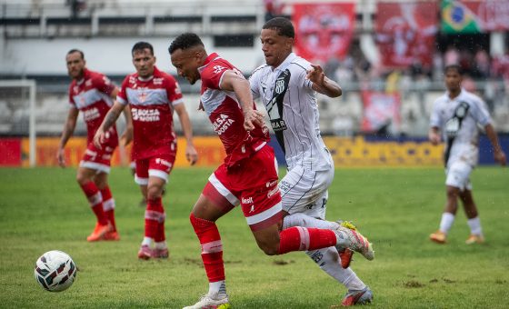 Ponte Preta encerra jejum de 22 jogos e vence o CRB com gol de Brandão