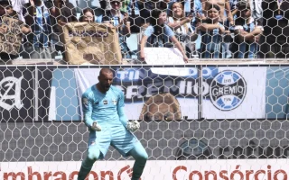 Renato chama empate com Palmeiras de vitória, mas Grêmio segue no Z-4
