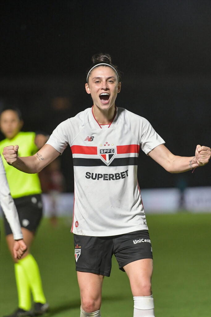 SPNet - Fora de casa, São Paulo vence Flamengo no jogo de ida da semifinal do Brasileirão Feminino